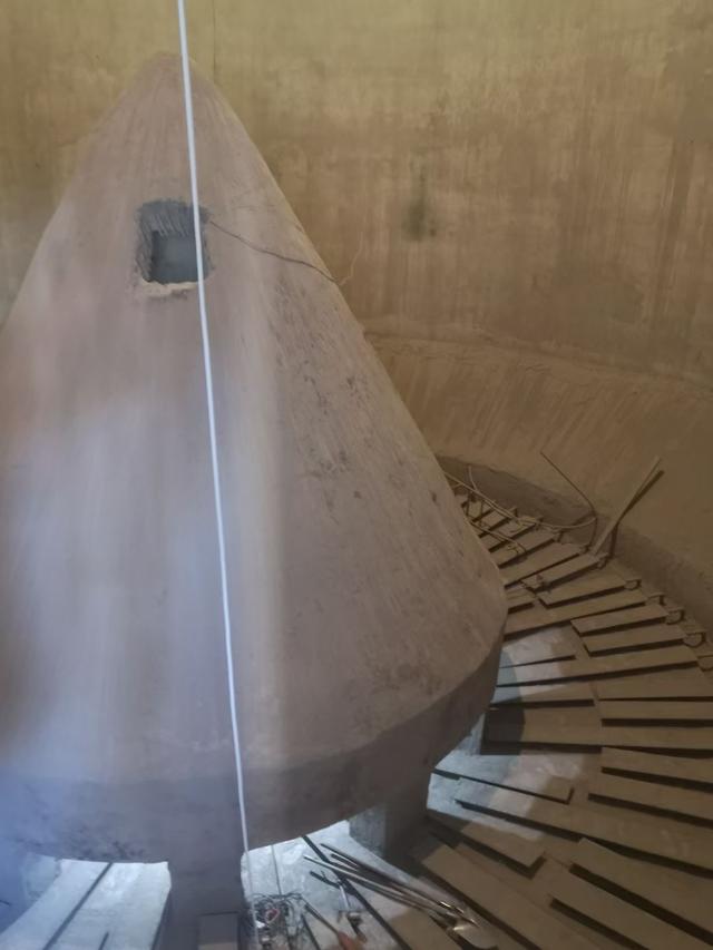 清理水泥庫(kù):確保生產(chǎn)安全與效率的關(guān)鍵步驟