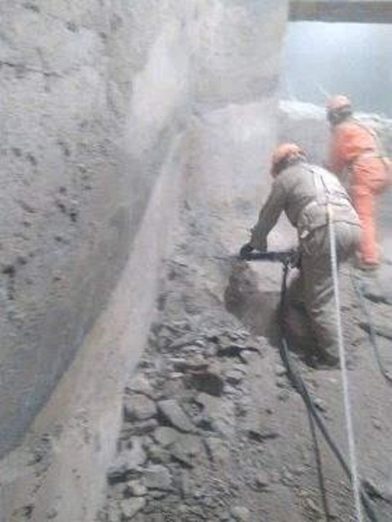 水泥庫(kù)清灰公司:專(zhuān)業(yè)守護(hù)生產(chǎn)安全,全面助力效率提升